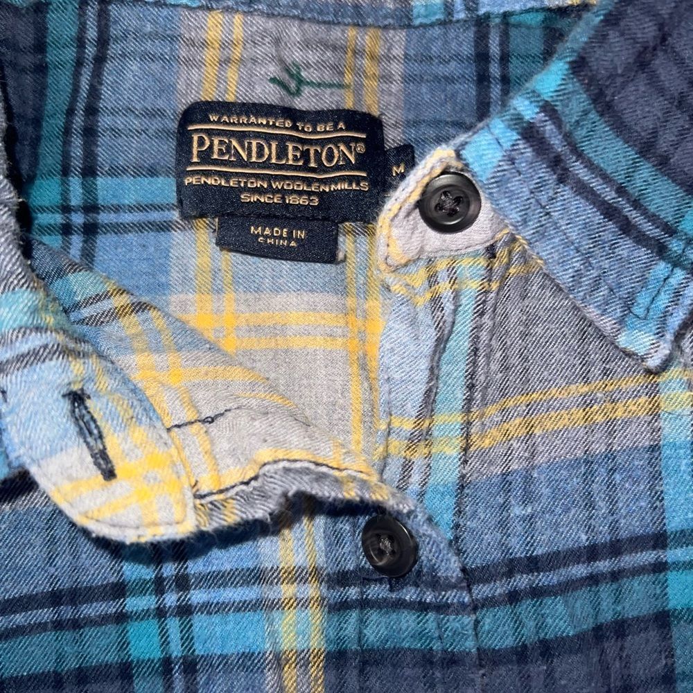 Pendleton Womens Flannel Button Down Size M - image 2